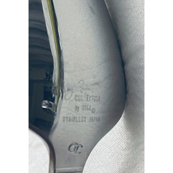 Oleg Cassini EKCO Stainless Flatware Replacement Soup Spoon (2) Dinner Knife (2) - Picture 8 of 8